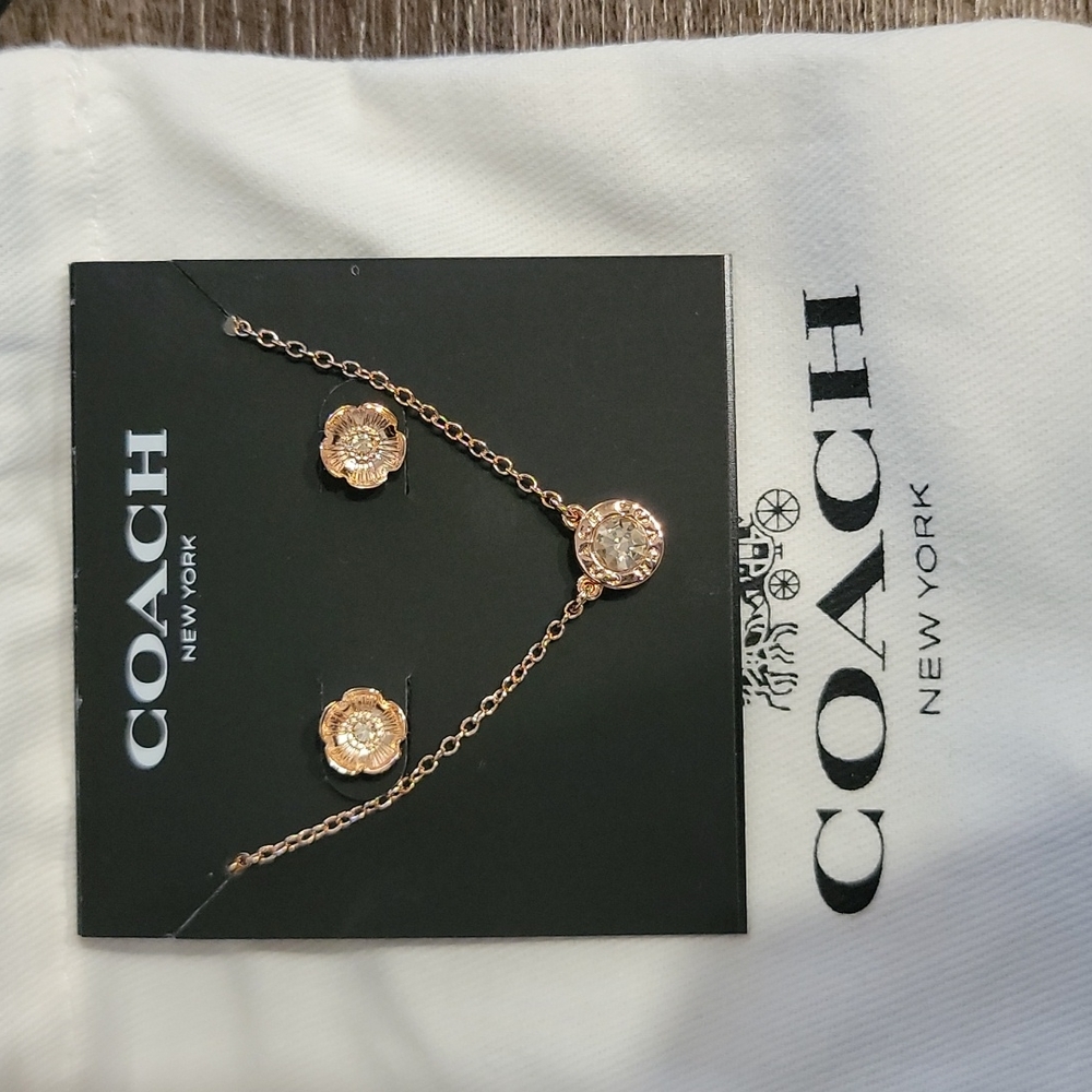 NWT Coach  Signature Stone Tea Rose 3-Piece Jewelry Set